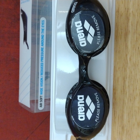 Arena Air Soft Swimming Goggles - Picture 3 of 4
